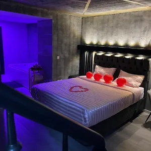 Appartement Jungle Romantic - Private Jacuzzi -, Bruxelles